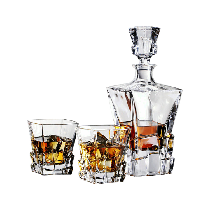 Unique Design Crystal Whiskey Glasses